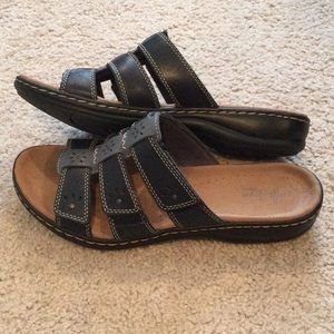 Clark’s Ultimate Comfort Black Sandals 9M